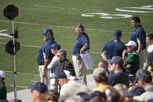Charlie Weis coaches the Notre Dame football team during a September 2009 game. (Courtesy of Flickr user Larry)